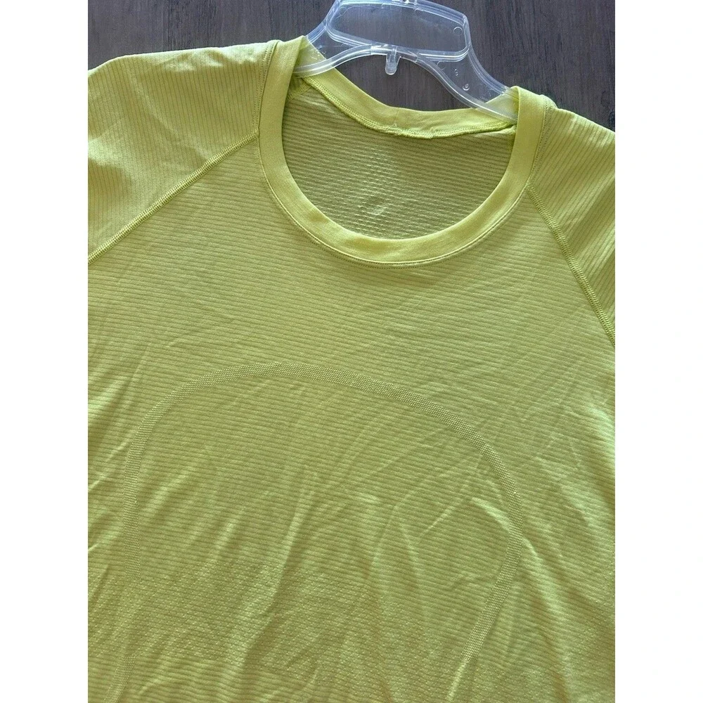 Lululemon Swiftly Tech Short Sleeve 2.0 Highlight Yellow HIYE Size 12